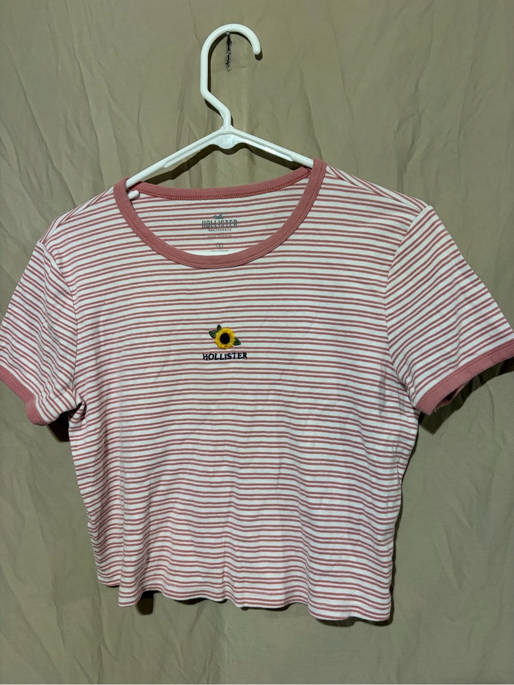 Hollister T-shirt